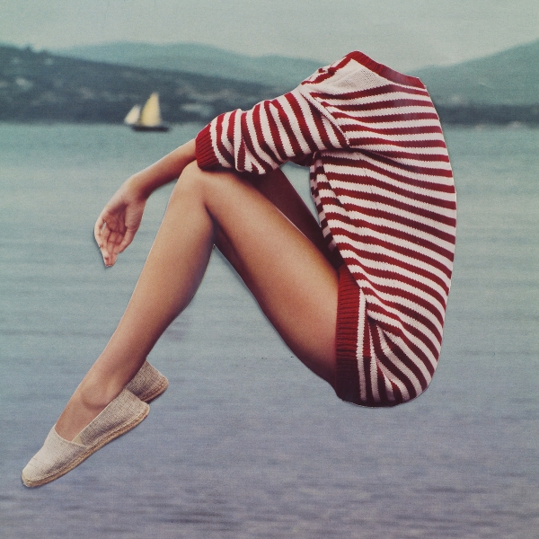 A warm sweater on the harbor